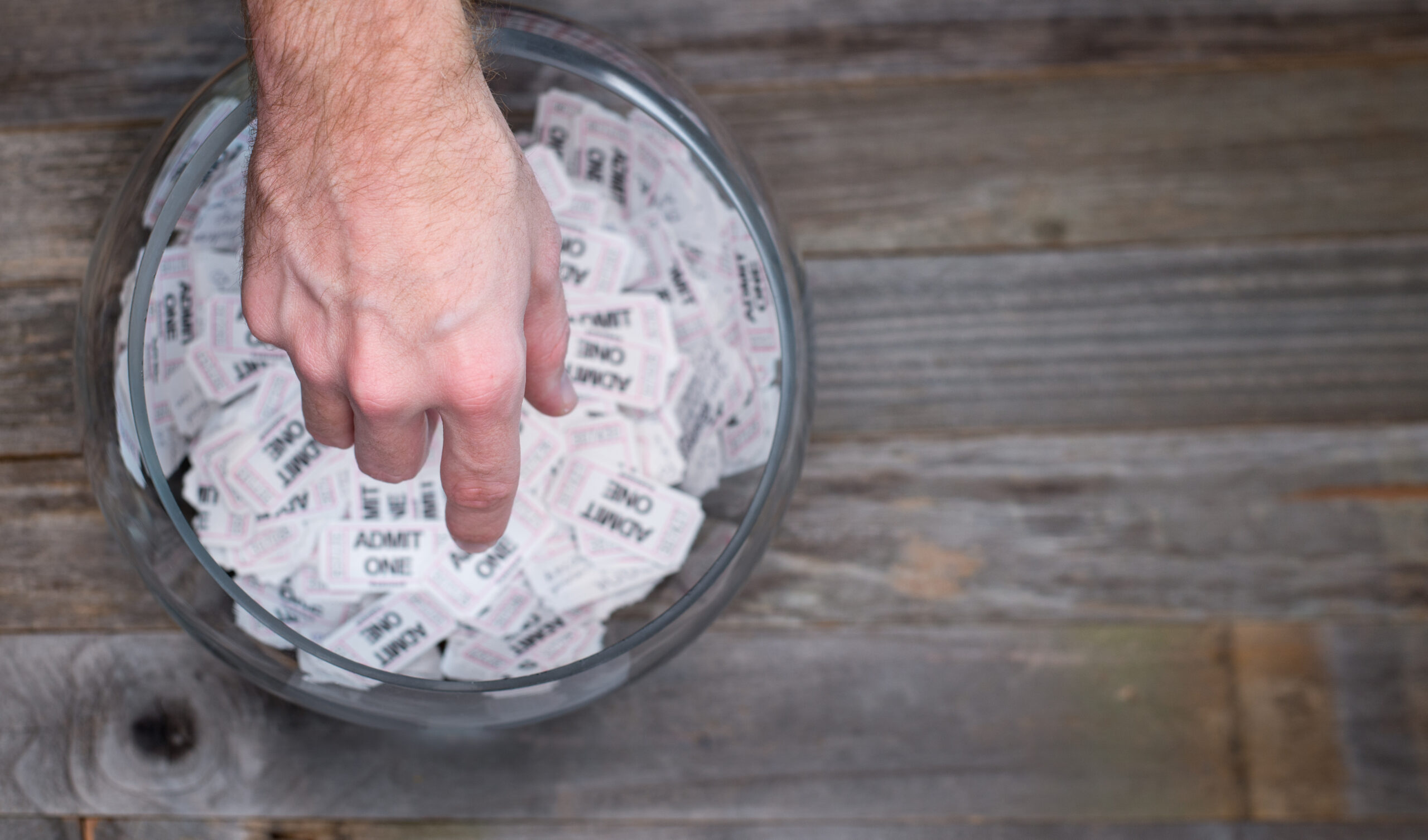 Finding a winner drawing names out of a bowl